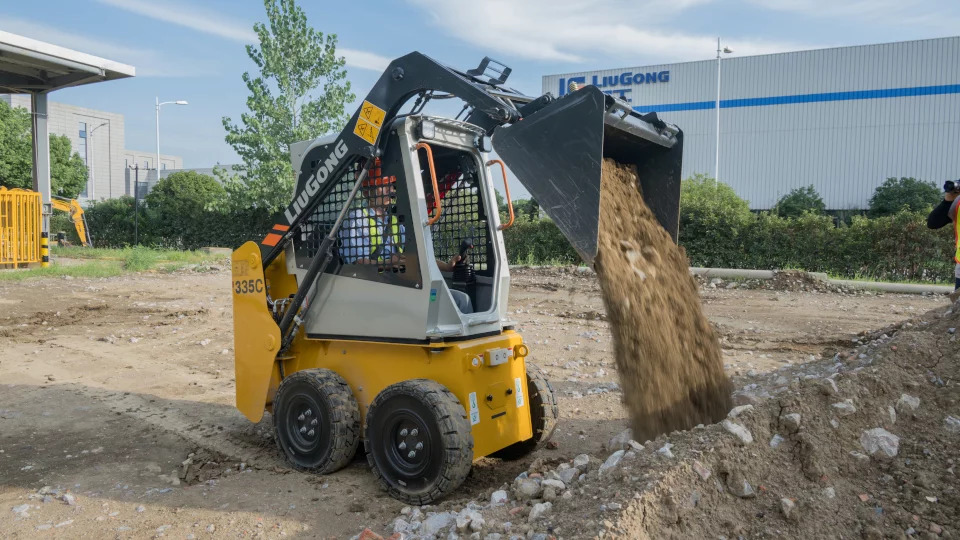 Мини-погрузчик LiuGong 335C